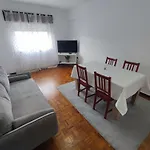 Lisbon Spacious T2 In Damaia, Lisbon * Amadora